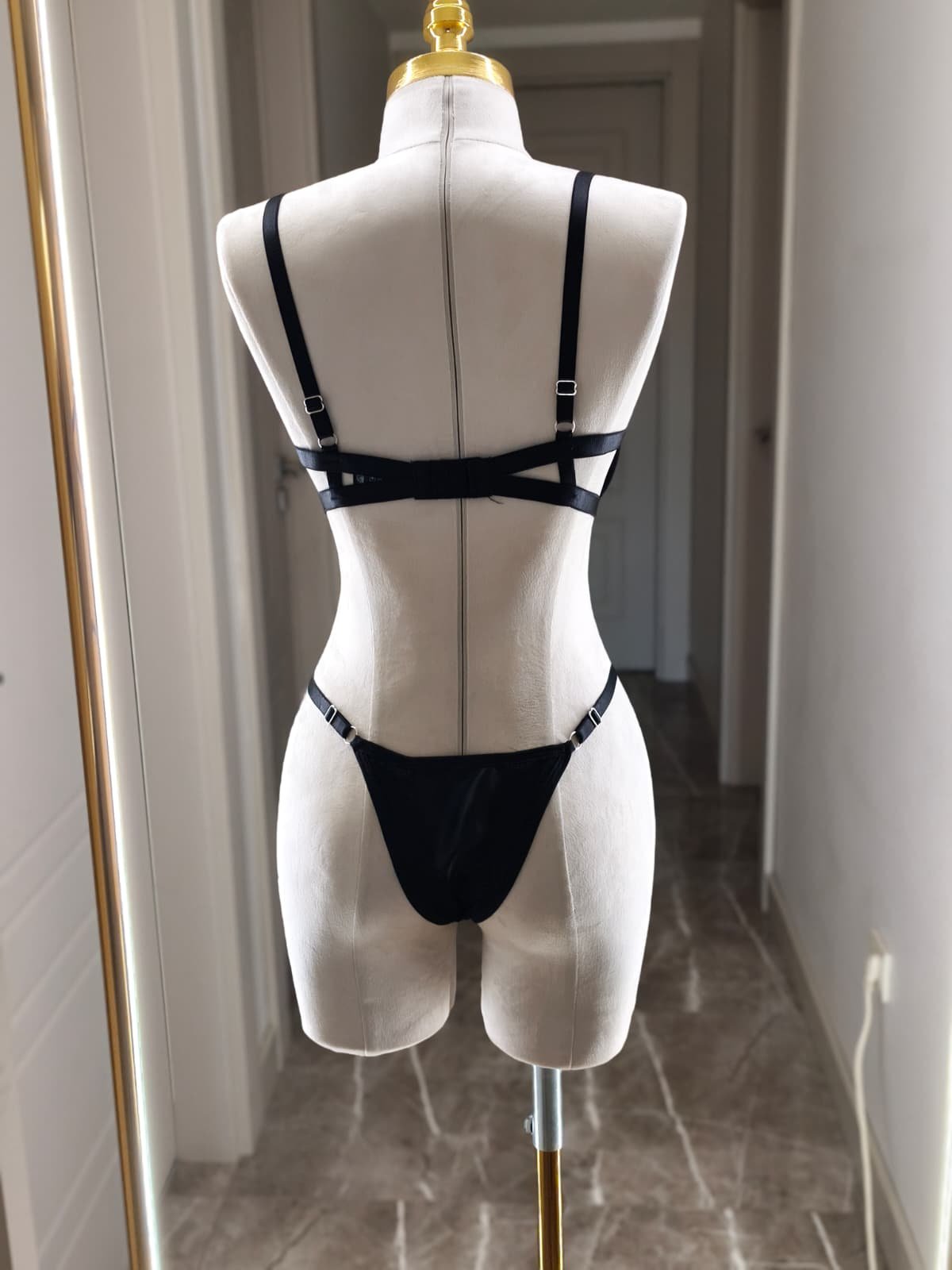 Kırmızı Saten Dantel Detaylı Sütyen String Takım