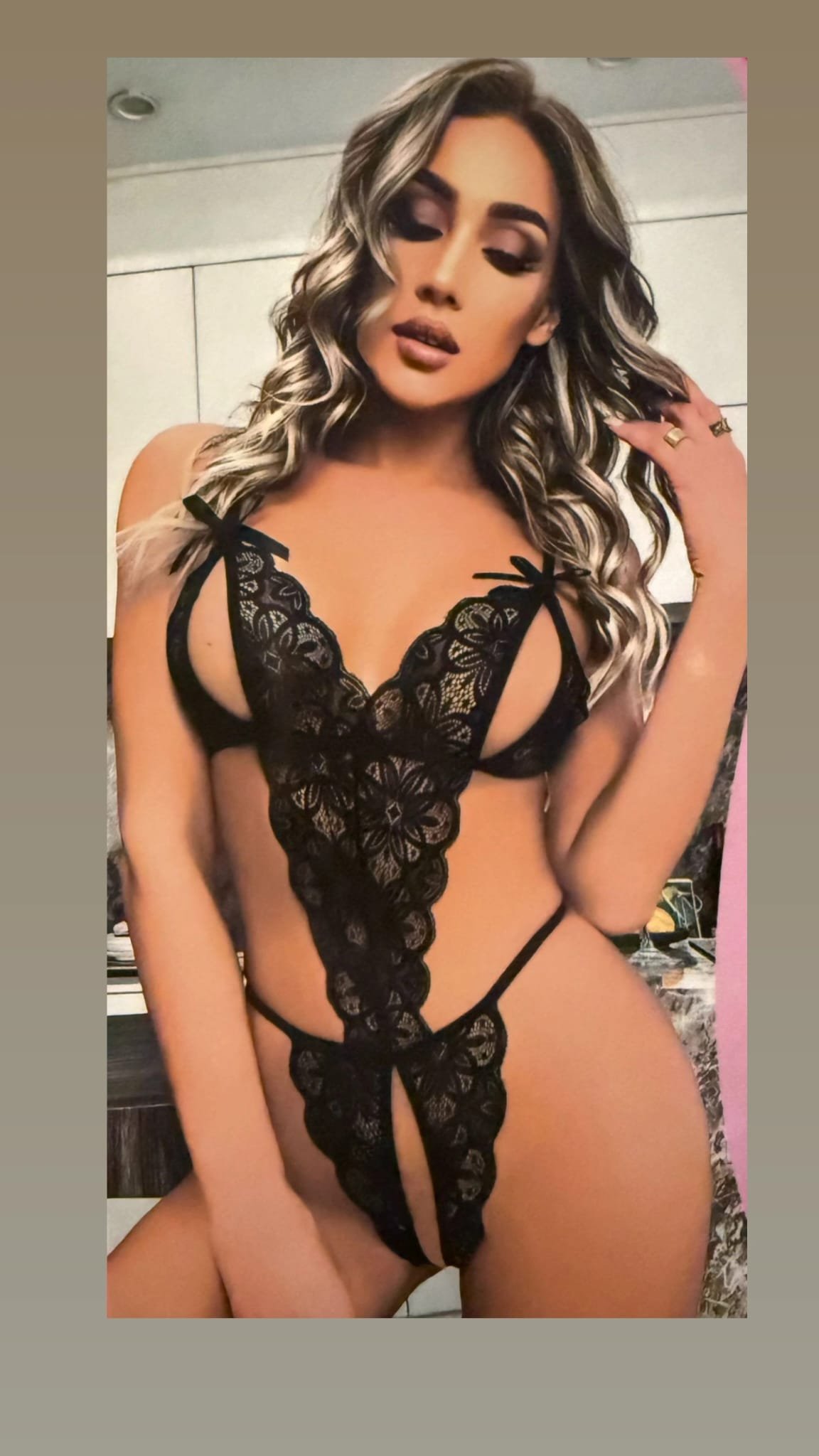 Siyah Dantel Açık Tasarım Fantazi Body