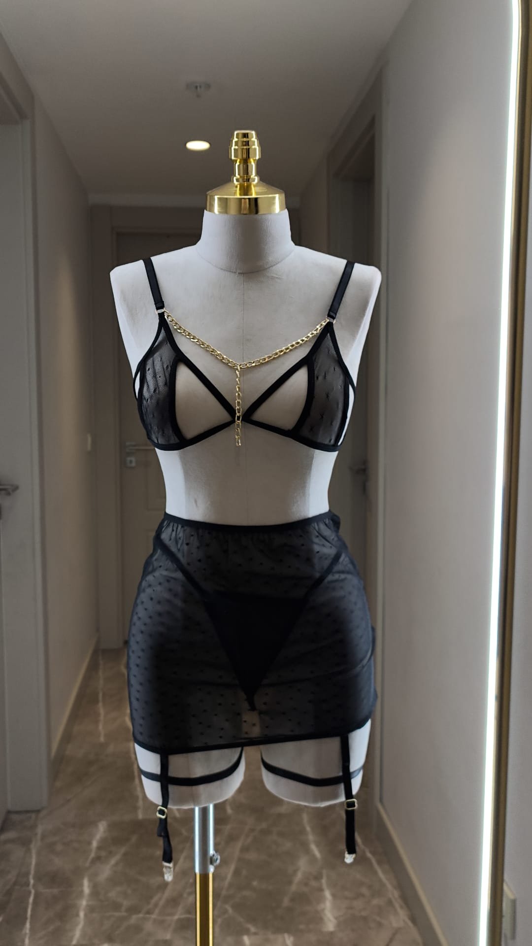 Zincir Detaylı Siyah Transparan Fantazi Takım