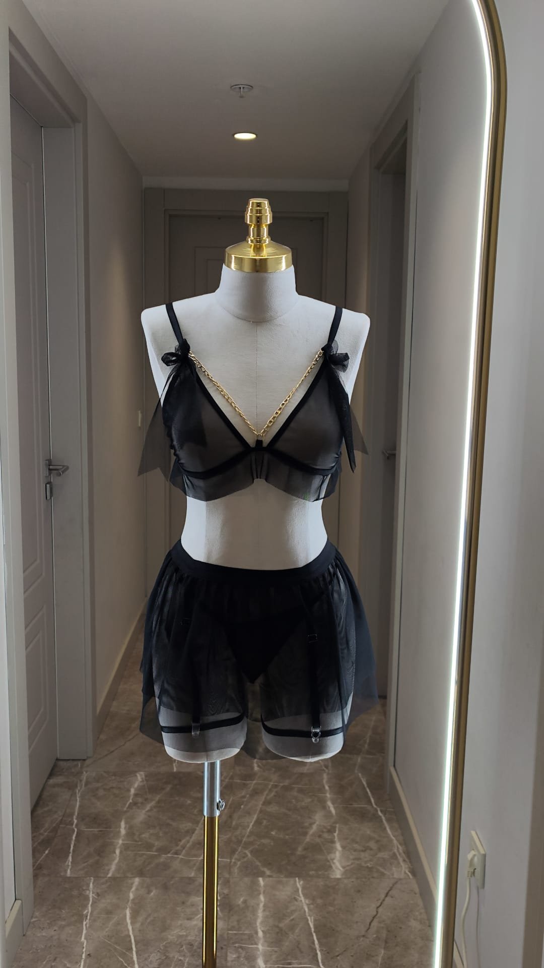 Zincir Detaylı Transparan Etekli Fantazi Takım